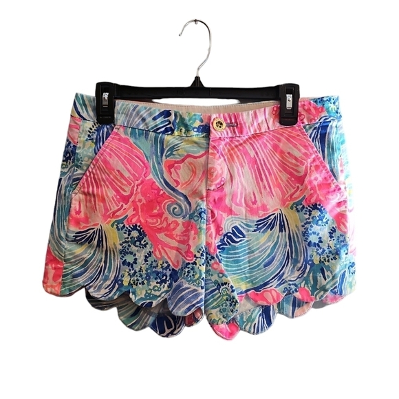 Lilly Pulitzer buttercup stretch short Scalloped Hem Beach Please SZ 4 - Picture 1 of 6